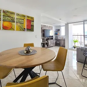 Modern High-rise 2/2 With View. Apartamento Sabaneta